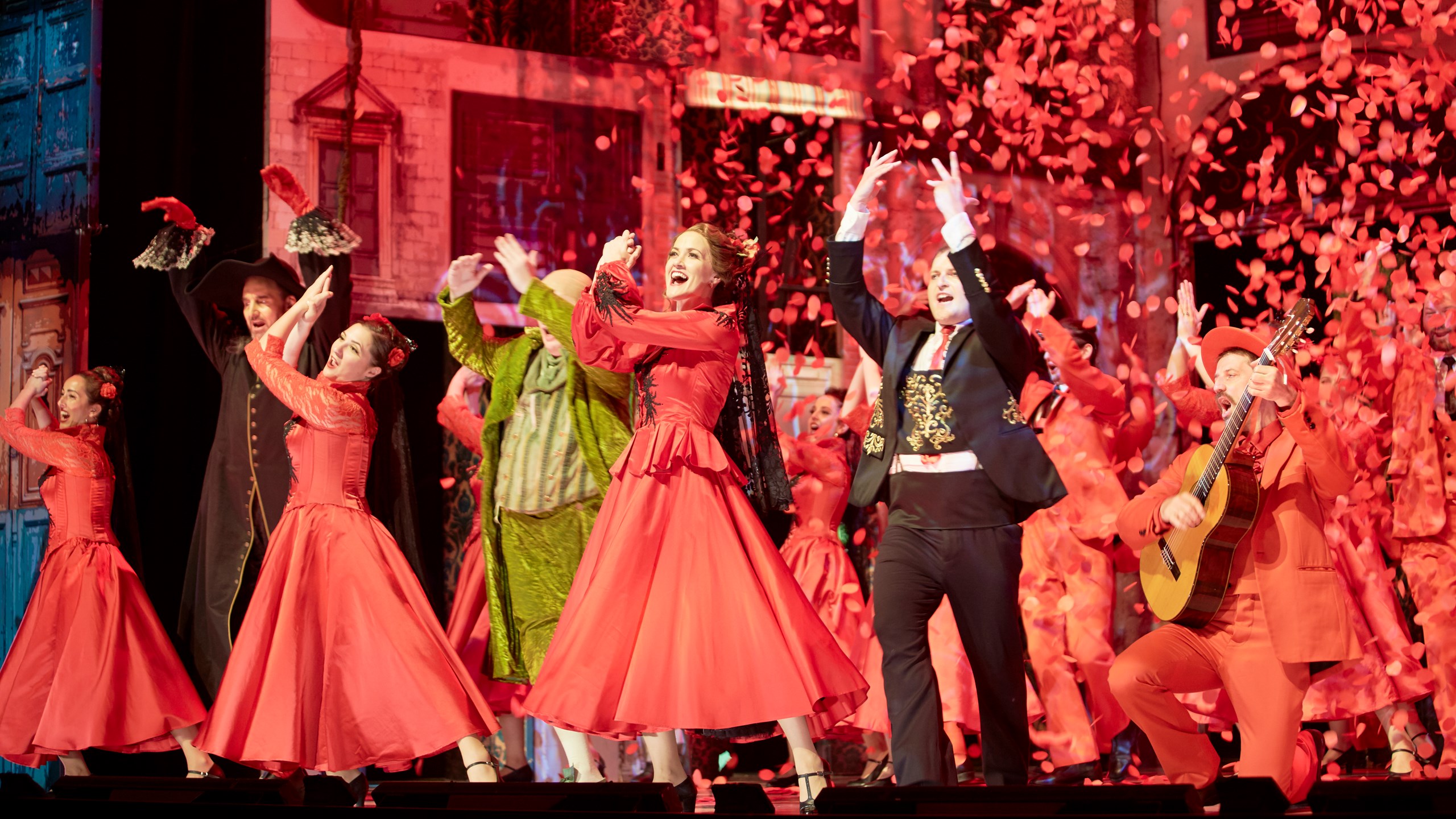 West Australian Opera's THE BARBER OF SEVILLE. Image by James Rogers.